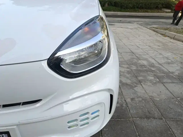 Roewe Clever — Фото автомобиля 23