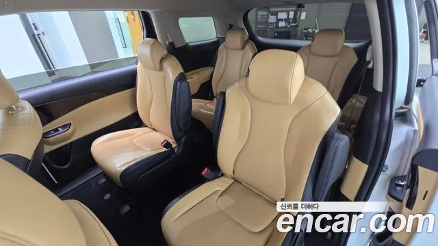 Kia Canival Carnival 4 поколение Дизель 9 мест Prestige — Фото автомобиля 12
