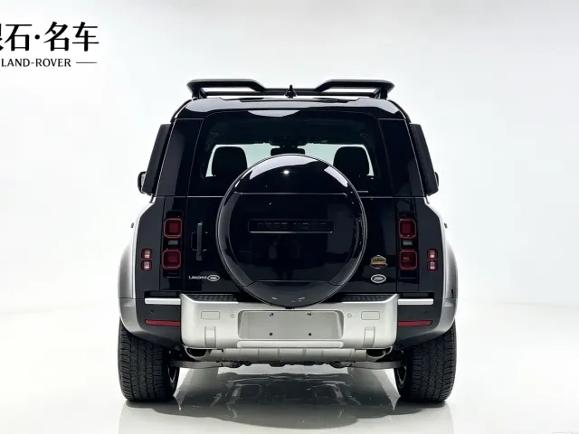 Land Rover Defender — Фото автомобиля 3