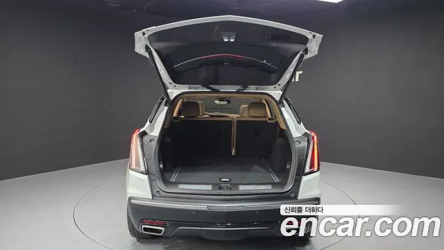Cadillac XT5 — Фото автомобиля 16