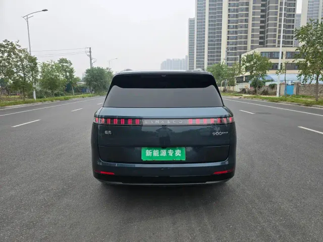 Lynk & Co 900 — Фото автомобиля 8