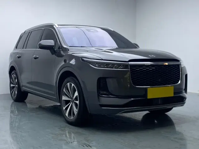 Li Auto ONE — Фото автомобиля 3