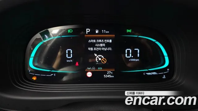 Hyundai Venue — Фото автомобиля 11