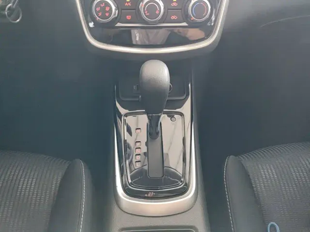 Nissan Tiida — Фото автомобиля 13