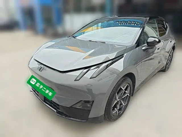 Фотография автомобиля — Lynk & Co Z20