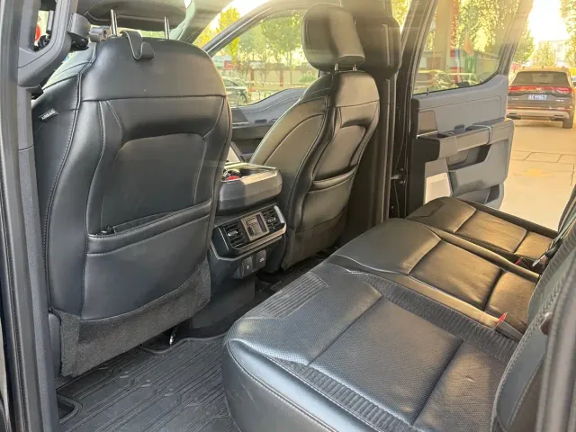 Ford F-150 Raptor — Фото автомобиля 5