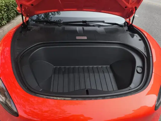 Xiaomi SU7 — Фото автомобиля 10