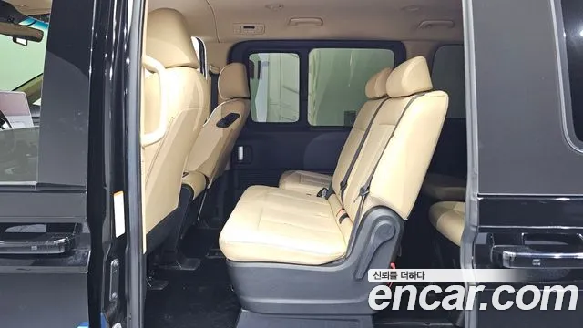 Hyundai Staria Staria 4WD Tourer 11 мест — Фото автомобиля 11