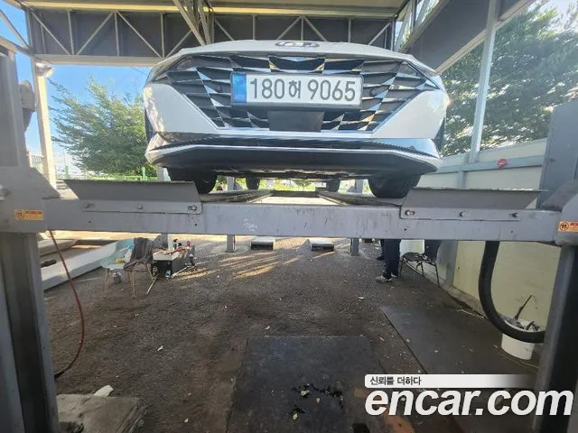 Фотография автомобиля — Hyundai AVANTE