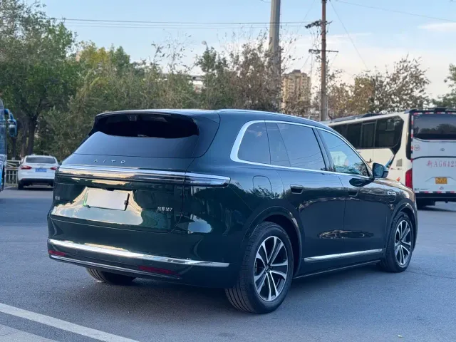 Aito M7 — Фото автомобиля 13