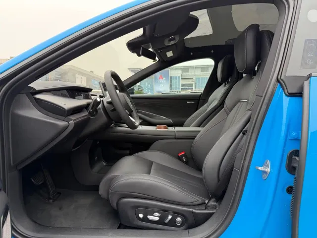 Xiaomi SU7 — Фото автомобиля 4