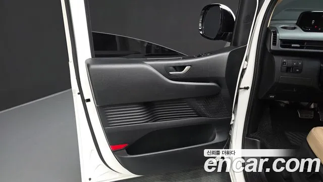 Hyundai Staria Staria L3.5 Tourer 11 мест — Фото автомобиля 22