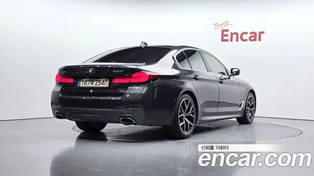 BMW 5-Series 5 серия (G30) 530i xDrive M Sport — Фото автомобиля 2