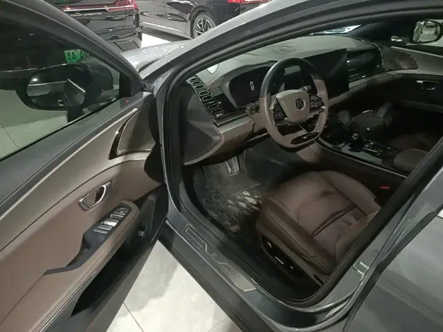 BYD Han — Фото автомобиля 15