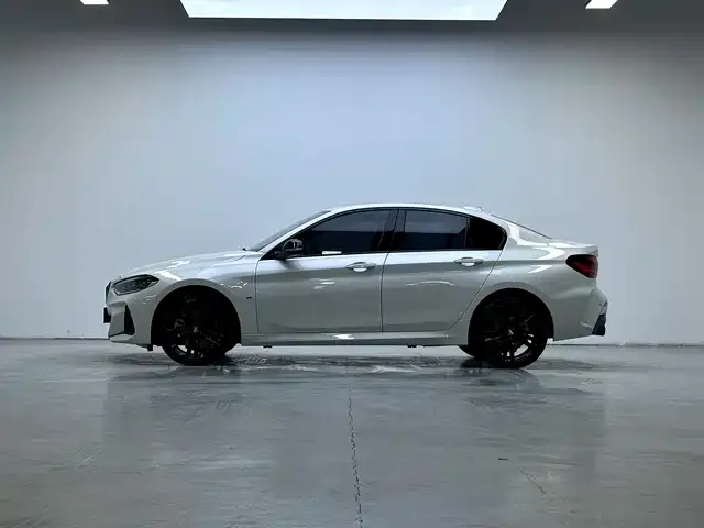 BMW 1 Series — Фото автомобиля 4