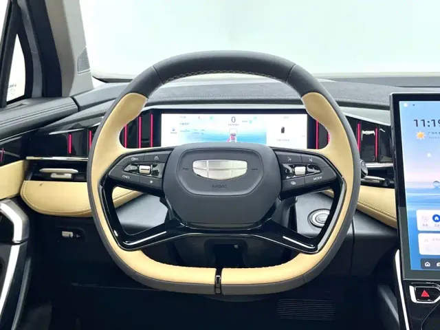 Geely Boyue L — Фото автомобиля 14