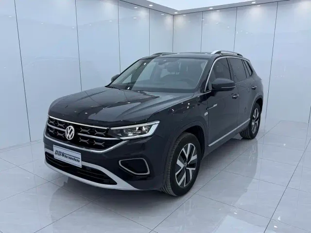 Фотография автомобиля — Volkswagen Tayron