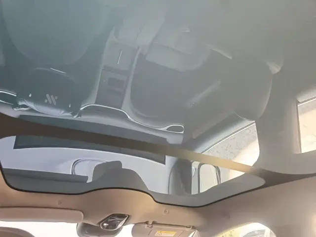 IM Motors L6 — Фото автомобиля 14