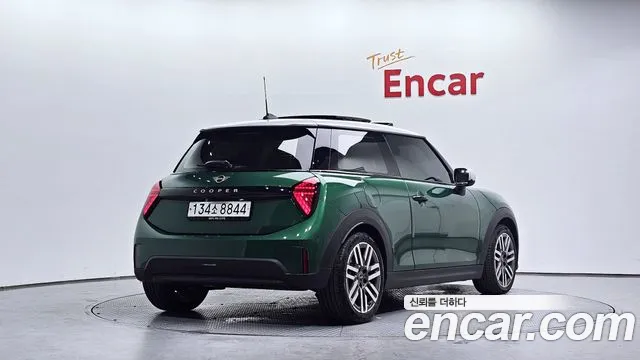 Mini Cooper — Фото автомобиля 2