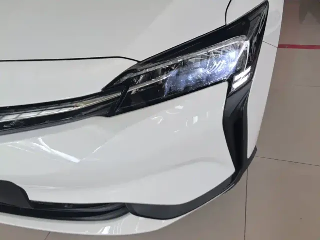 Buick Velite 6 — Фото автомобиля 23
