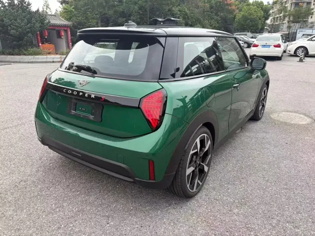 MINI Hatch — Фото автомобиля 6