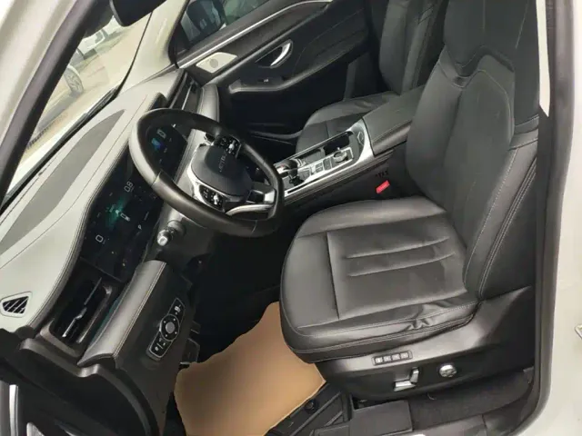 Jetour X90 — Фото автомобиля 14