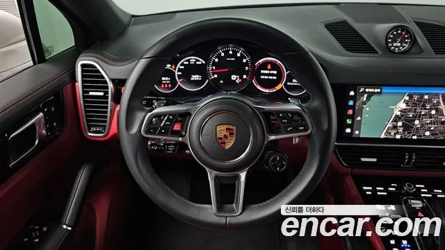 Porsche Cayenne — Фото автомобиля 11