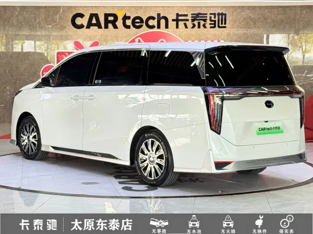 GAC Trumpchi E9 — Фото автомобиля 27