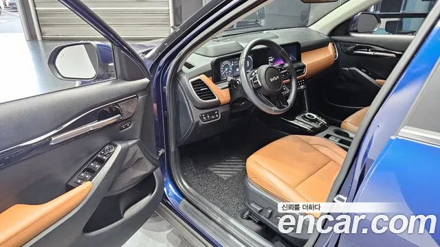 Kia Seltos New — Фото автомобиля 10