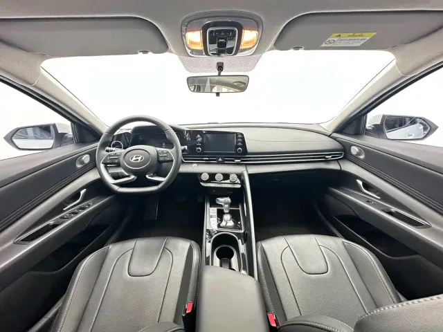 Hyundai Elantra — Фото автомобиля 6
