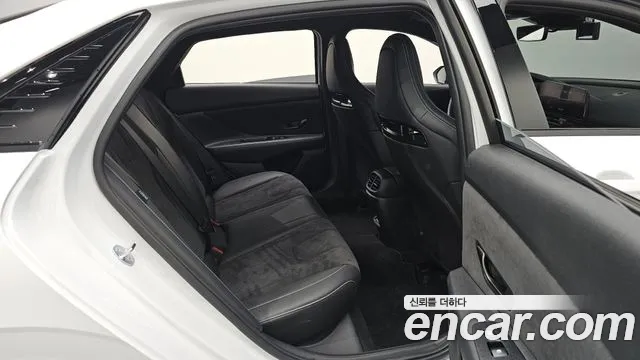 Hyundai Avante CN7 — Фото автомобиля 12