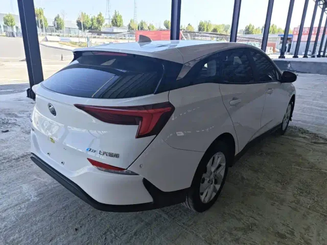 Buick Velite 6 — Фото автомобиля 6