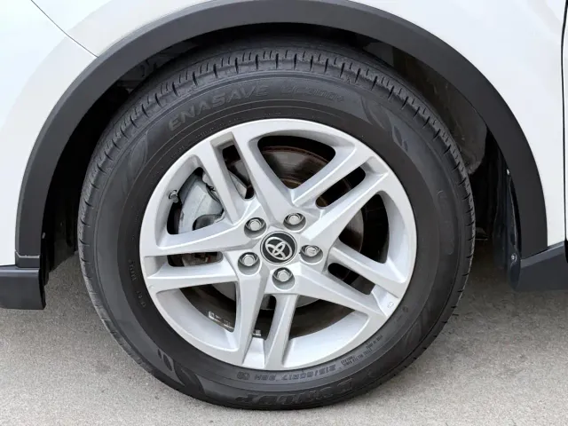 Toyota C-HR — Фото автомобиля 12