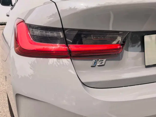 BMW i3 — Фото автомобиля 8