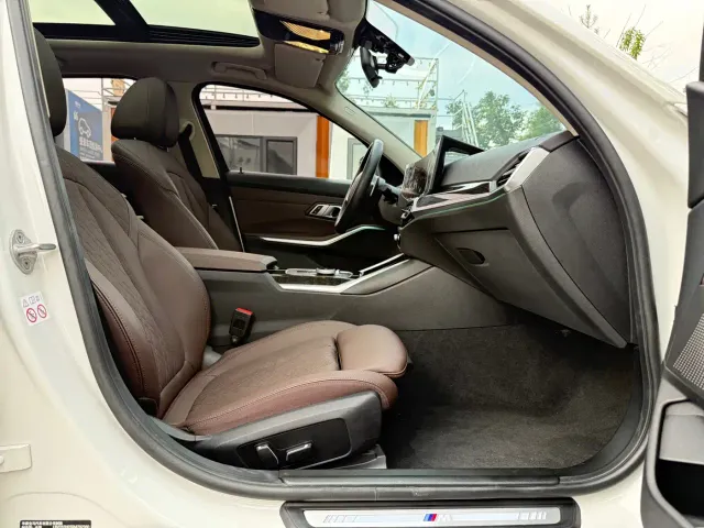 BMW 3 Series — Фото автомобиля 13