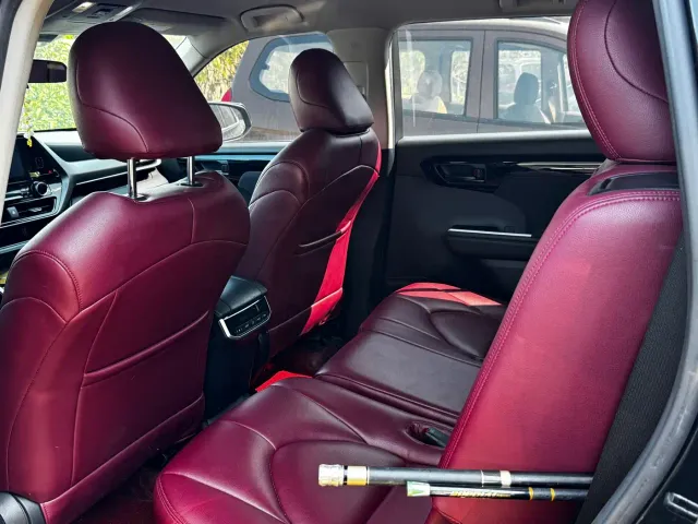 Toyota Highlander — Фото автомобиля 6