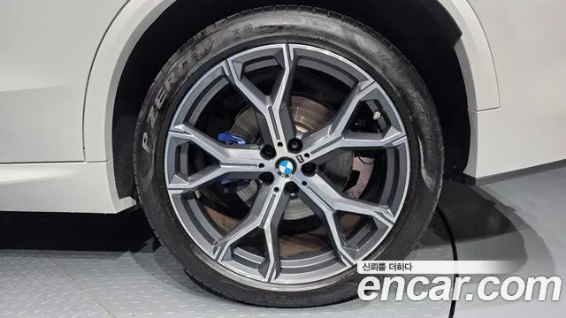 BMW X5 xDrive 40i M Sport — Фото автомобиля 17