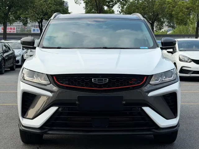 Geely Binyue — Фото автомобиля 3