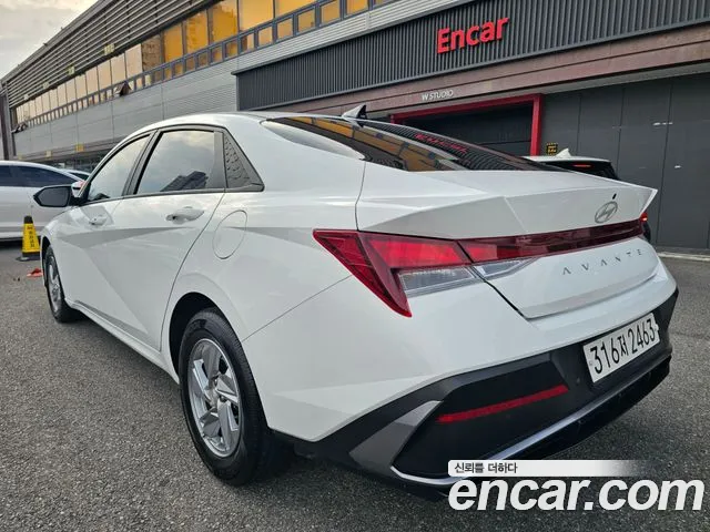 Hyundai Avante CN7 — Фото автомобиля 6