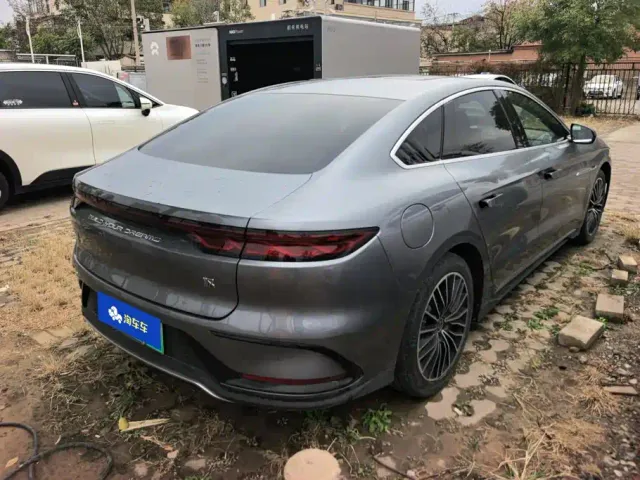 BYD Han — Фото автомобиля 3