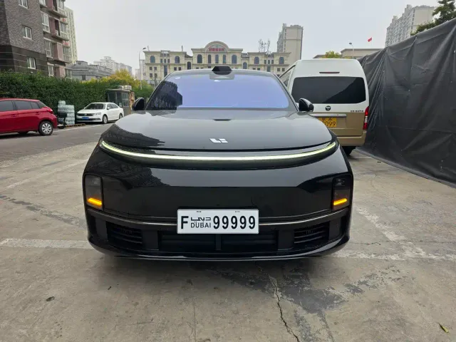 Li Auto L7 — Фото автомобиля 2