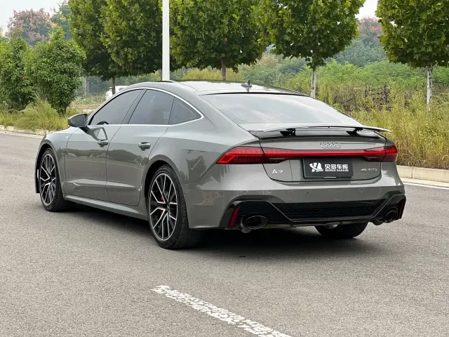 Audi A7 — Фото автомобиля 5