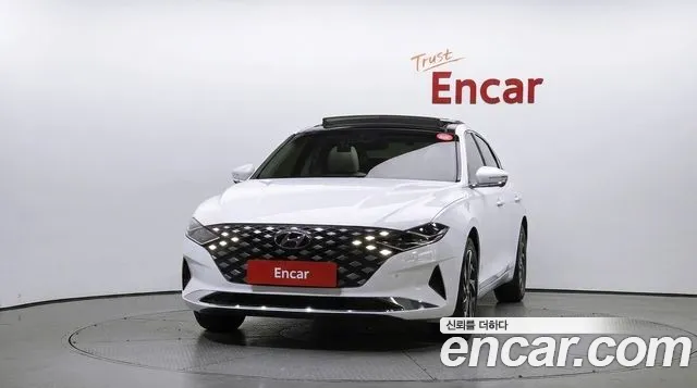 Hyundai Grandeur (New) Hybrid — Фото автомобиля 3