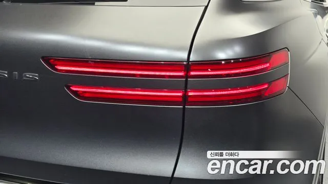 Genesis GV70 — Фото автомобиля 8