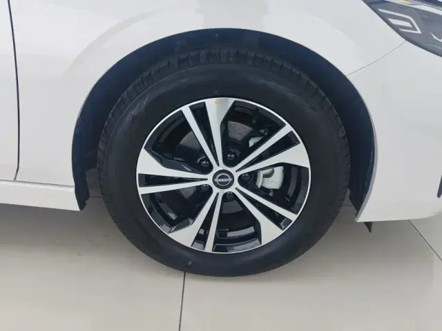 Nissan Sylphy — Фото автомобиля 6