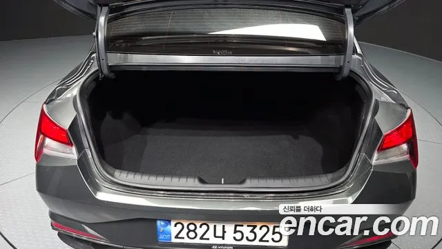 Hyundai AVANTE Avante (CN7) — Фото автомобиля 20