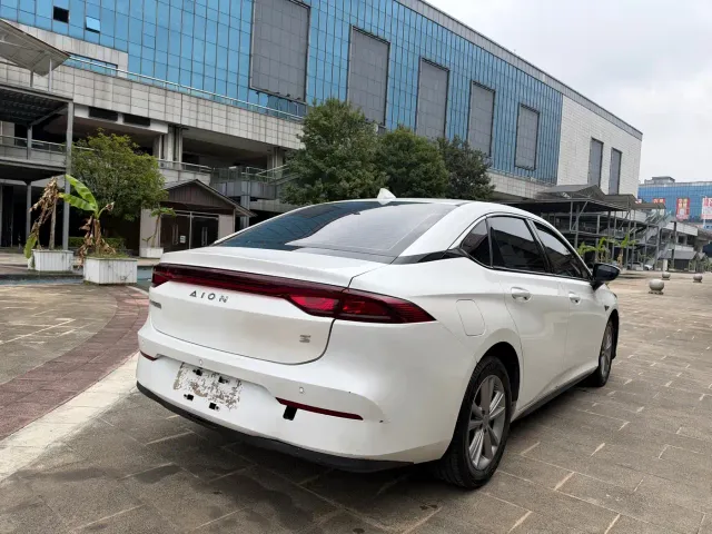 GAC Aion S — Фото автомобиля 5