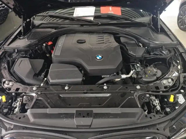 BMW 3 Series — Фото автомобиля 10