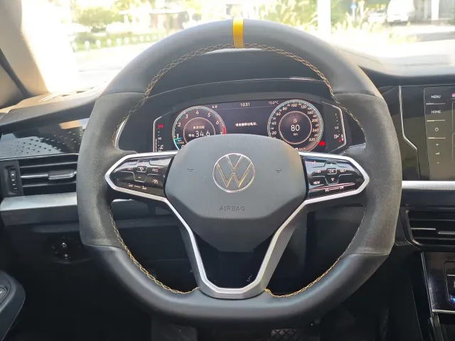 Volkswagen Passat — Фото автомобиля 6