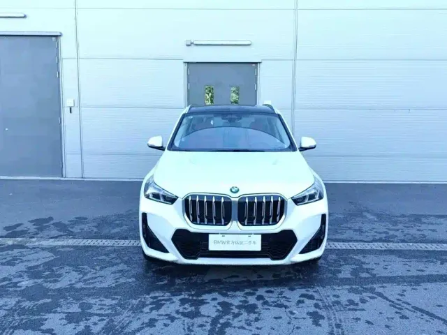BMW X1 — Фото автомобиля 2